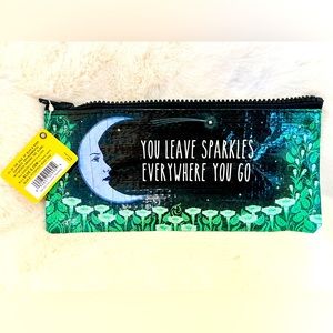 ✨✨ Blue Q Recycled Plastic Small Plastic Makeup Bag ✨✨